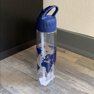 Typo The Refresher Drink World Map Water Bottle With Straw